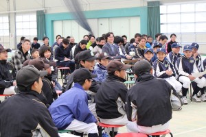 74 講演を楽しんでいる子供達