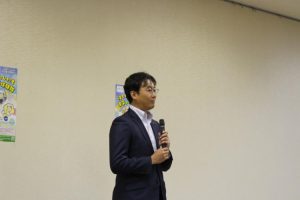1 理事長の挨拶から始まります。